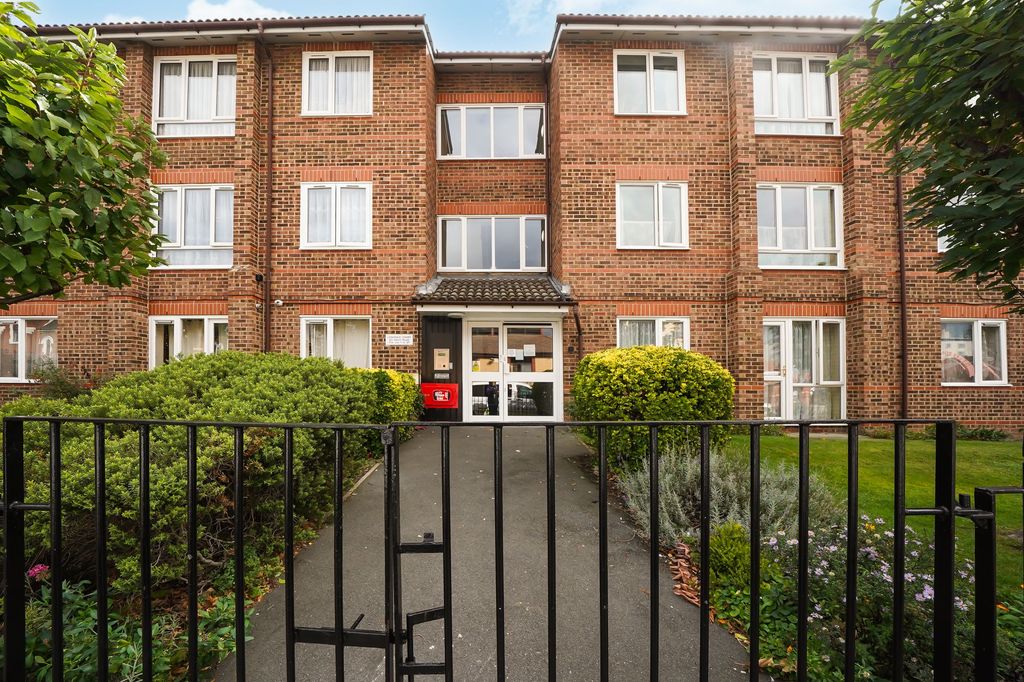 Property photo 1 of 15