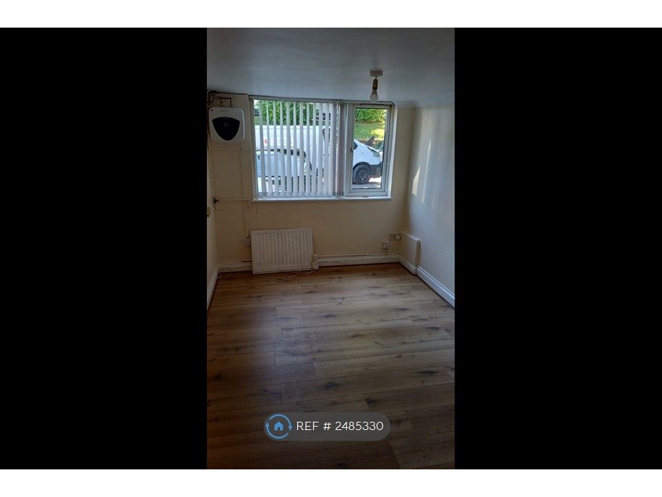 Property photo 2 of 3