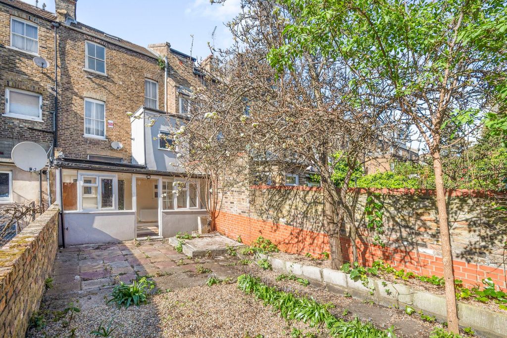 Property photo 2 of 15