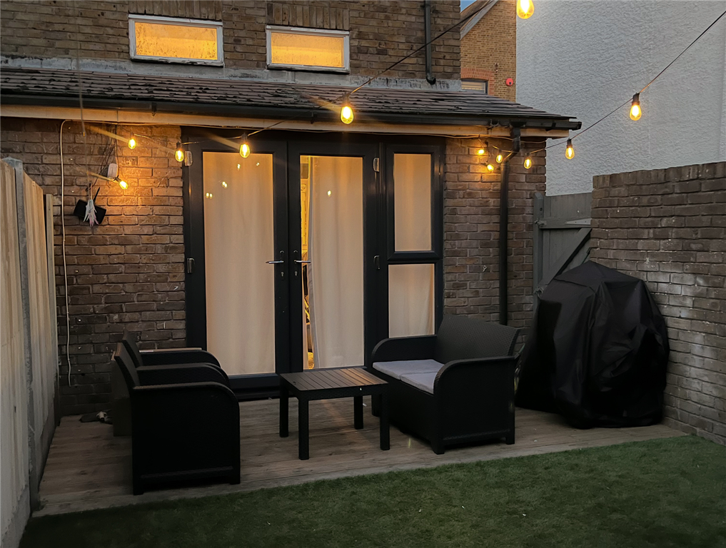 Property photo 1 of 16