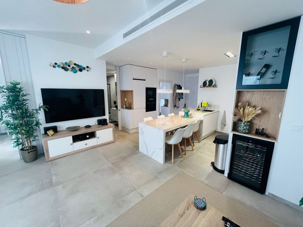 Property photo 3 of 27