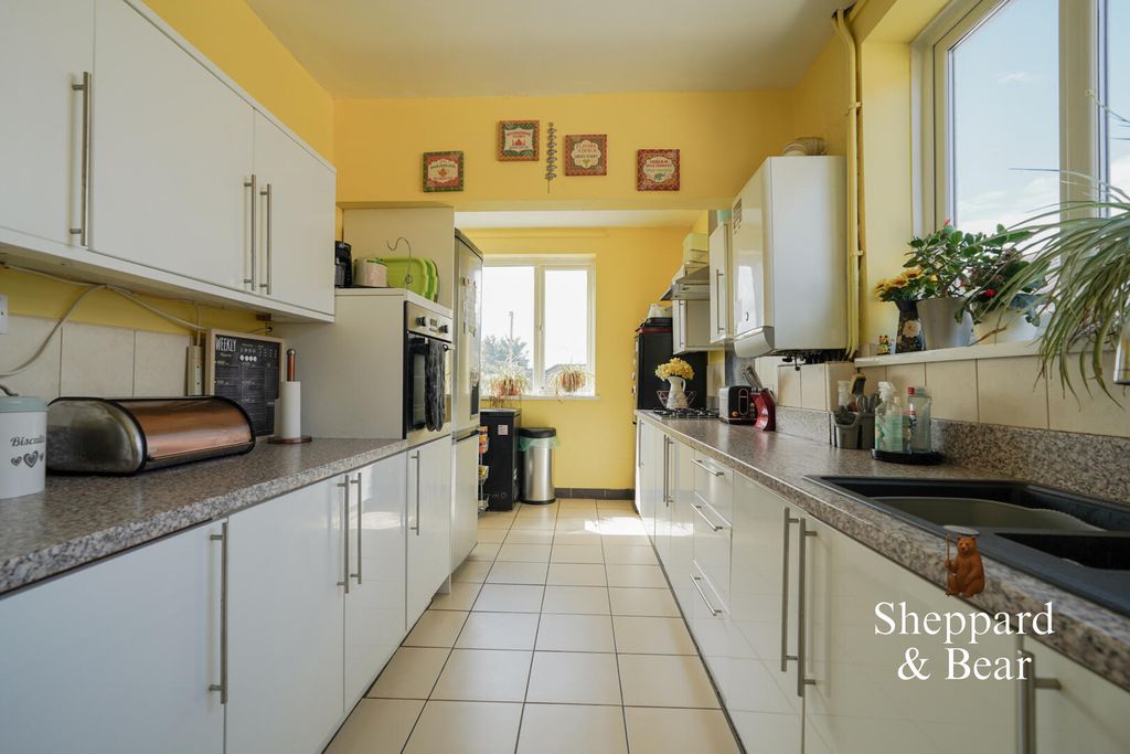 Property photo 3 of 24 Kitchen