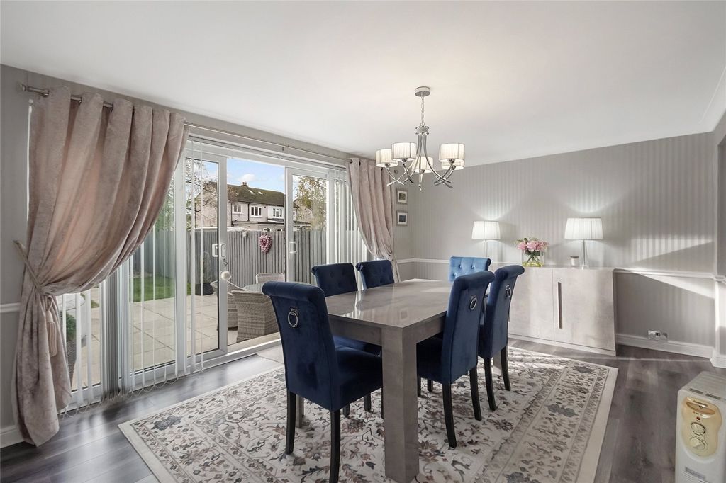 Property photo 3 of 22 Picture No. 06