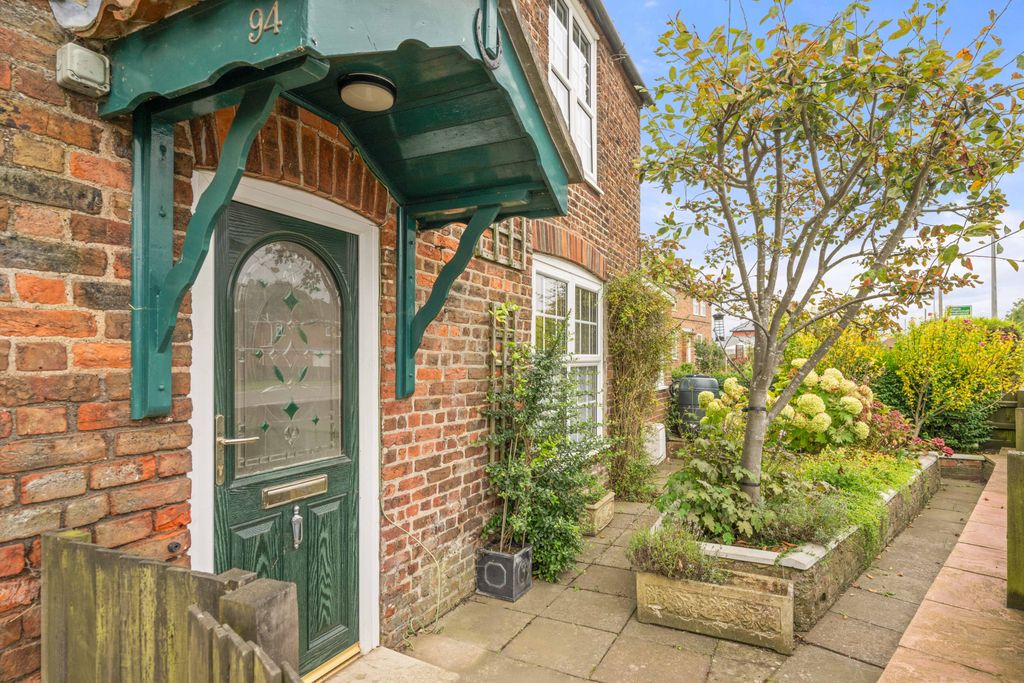 Property photo 1 of 24