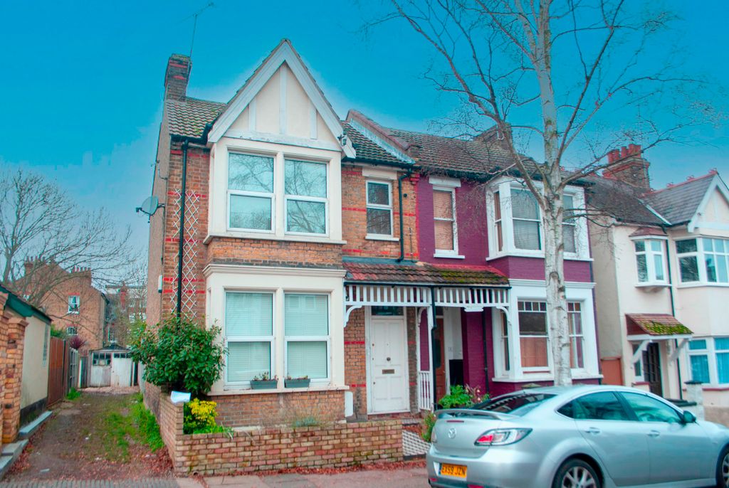 Property photo 1 of 6