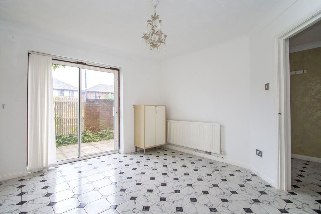 Property photo 2 of 26 Photo 11
