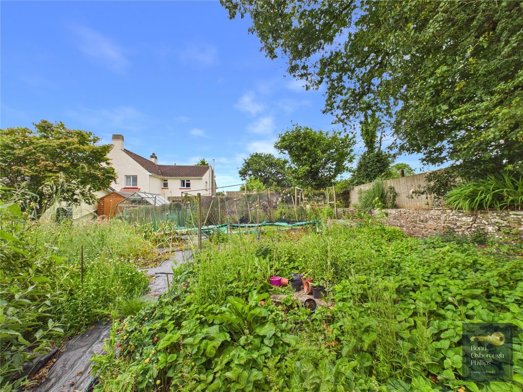 Property photo 2 of 23 Picture No. 03