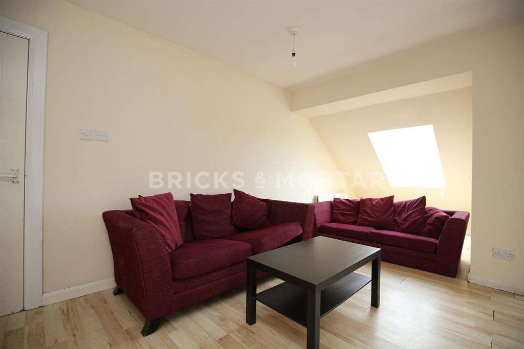 Property photo 2 of 10 Bgykkxpce3Ofmb3Bbf6Q4V55Y-I.Jpg