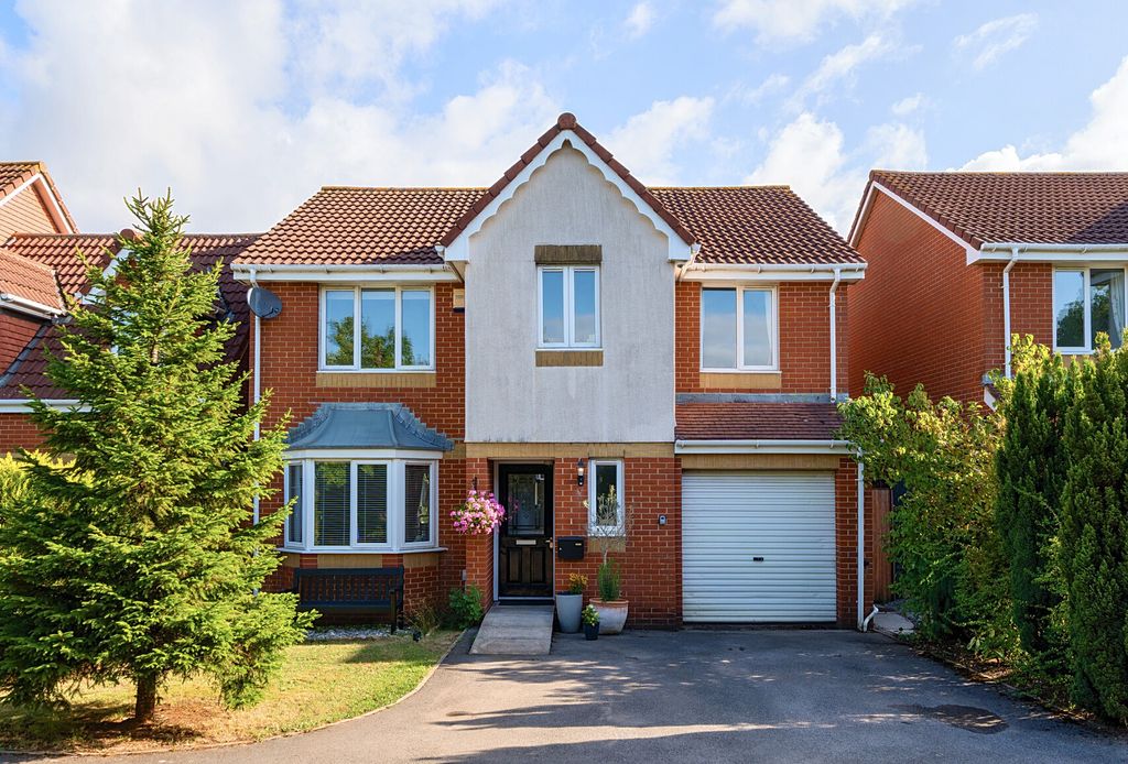 Property photo 1 of 23 1334095-2-6891bae...
