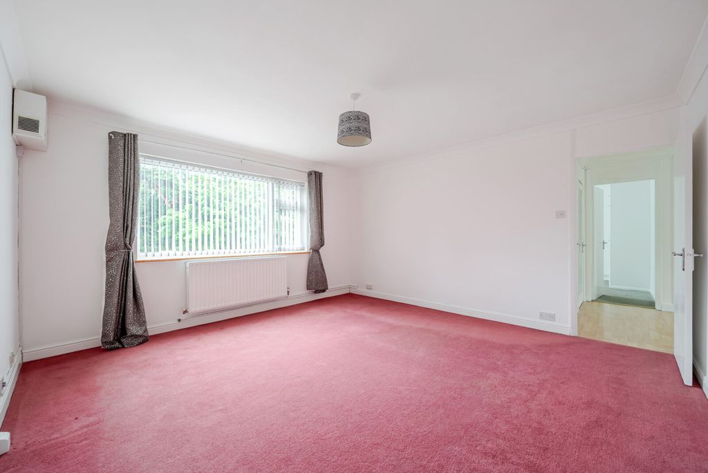 Property photo 3 of 10 1472132-19-6A200A...