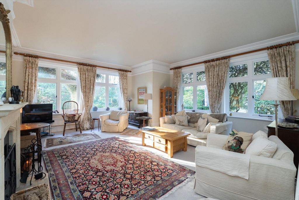 Property photo 3 of 32 Image