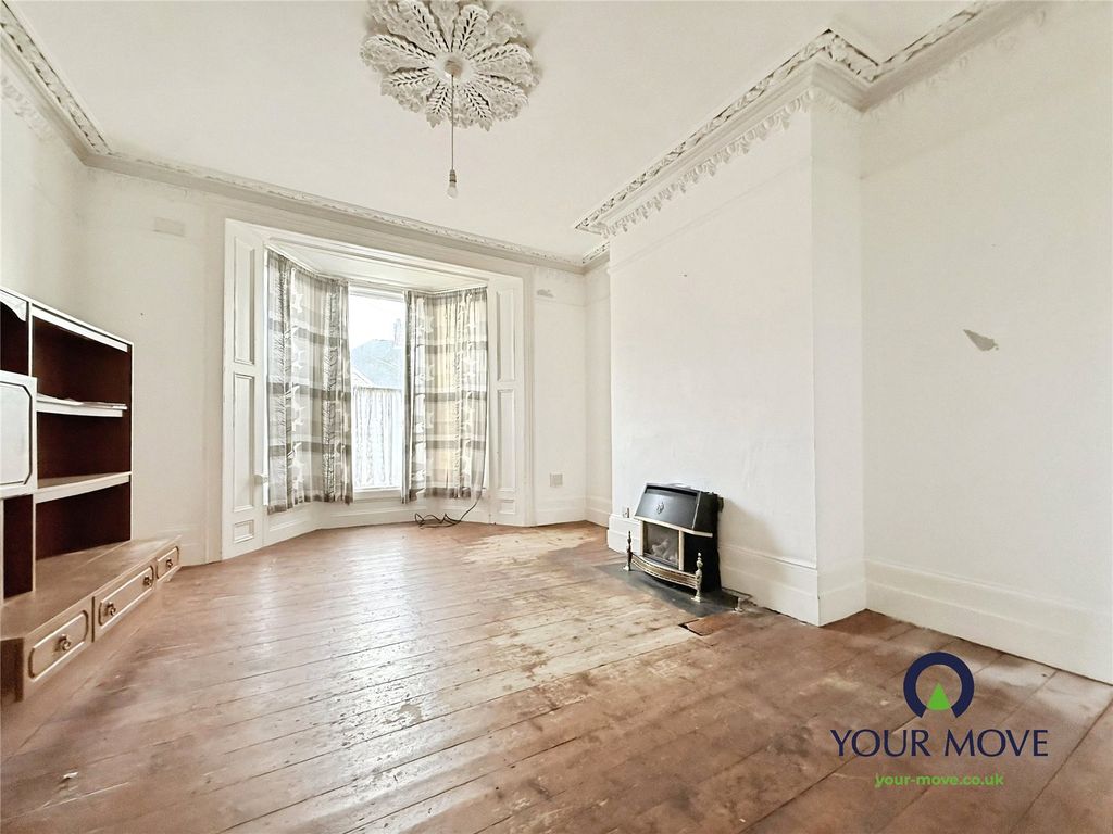 Property photo 2 of 8 Reception/Bedroom