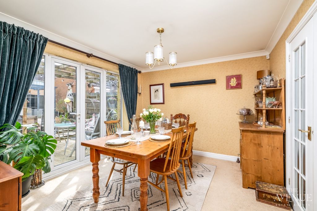 Property photo 2 of 39 4924596