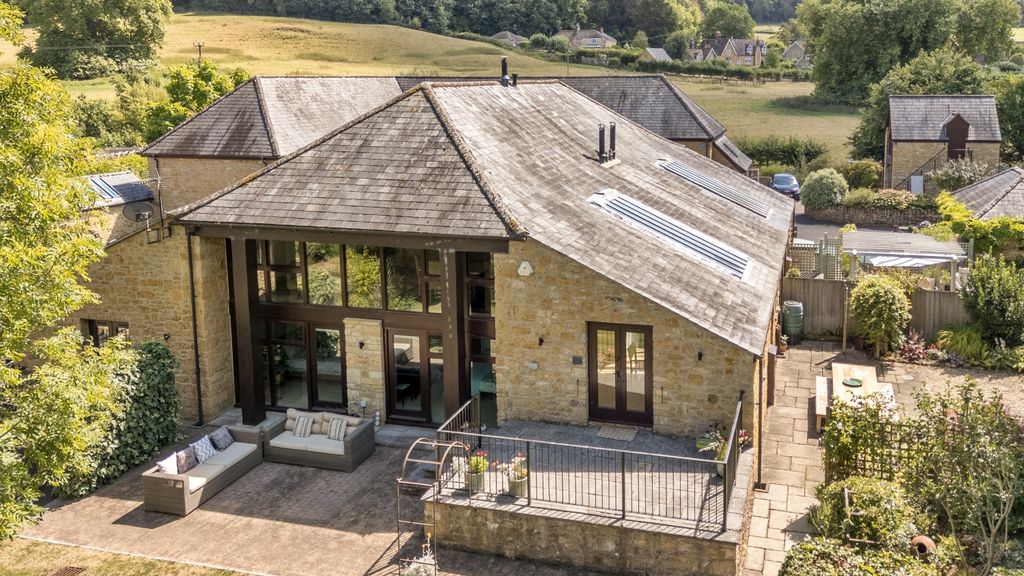 Property photo 2 of 29 1499153 (9)