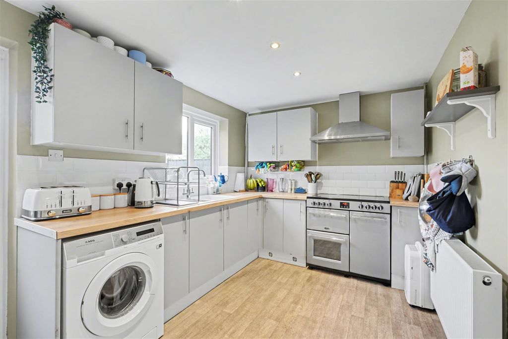 Property photo 2 of 22 Kitchen_1.Jpeg