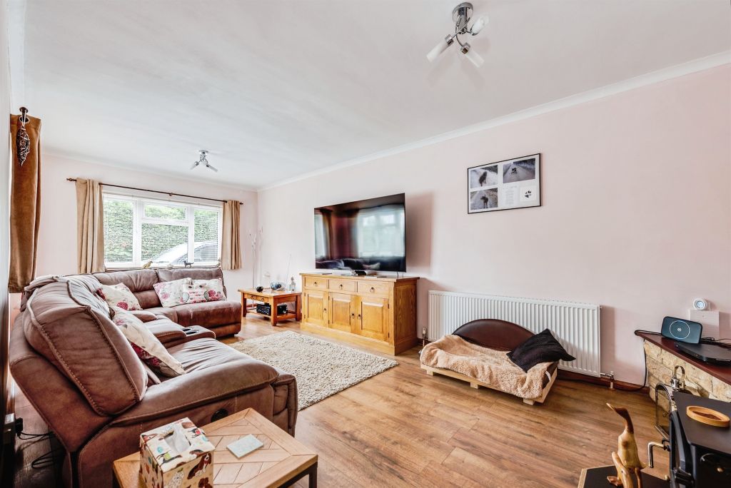 Property photo 2 of 20