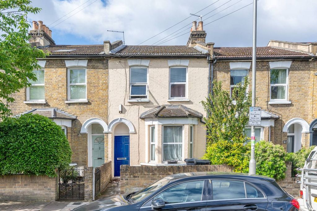 Property photo 2 of 12