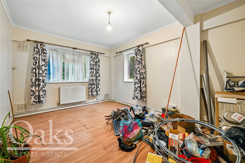 Property photo 3 of 8 Picture No. 05
