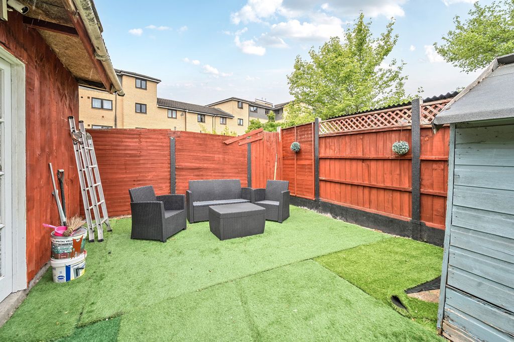 Property photo 3 of 21 1471515-12-6A2164...