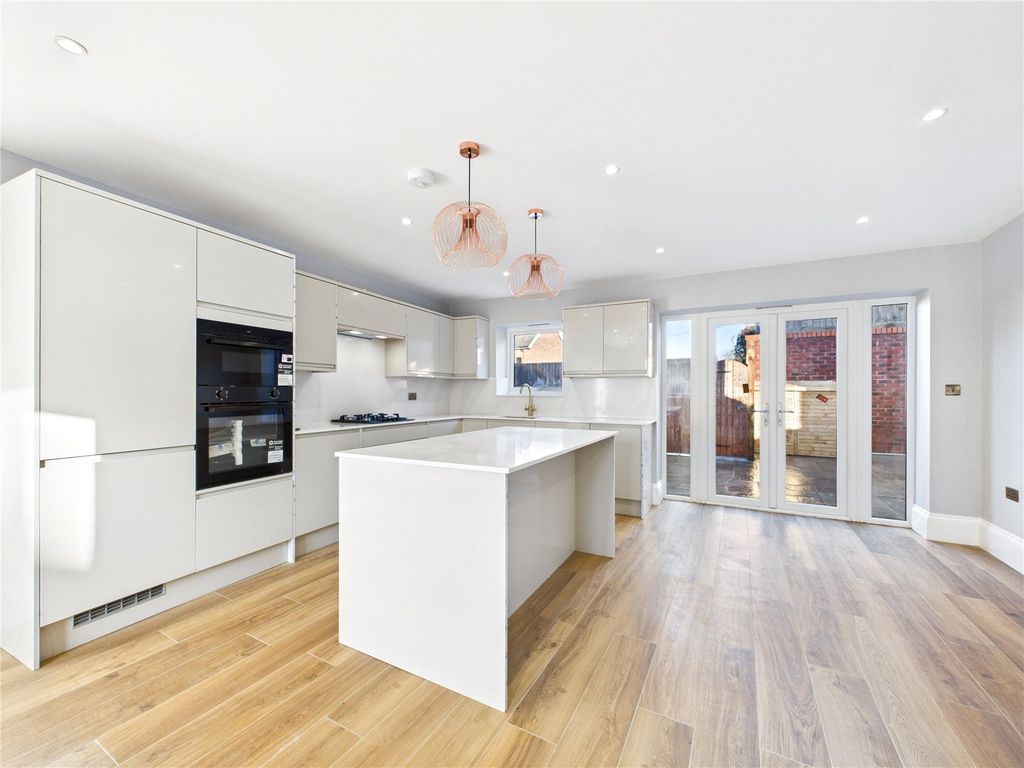 Property photo 3 of 12 Picture No. 03