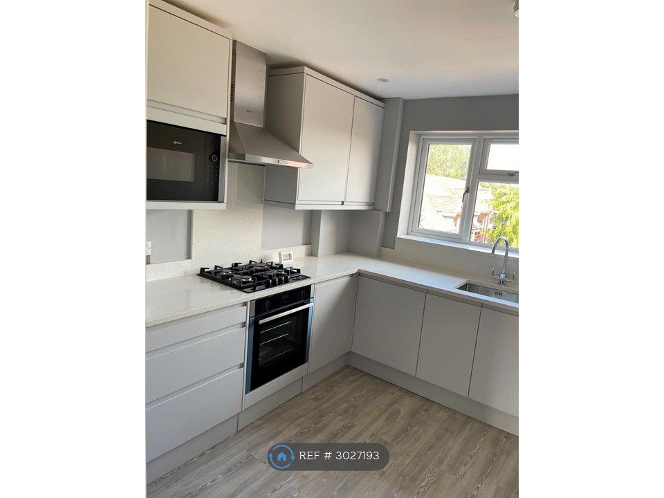 Property photo 1 of 35