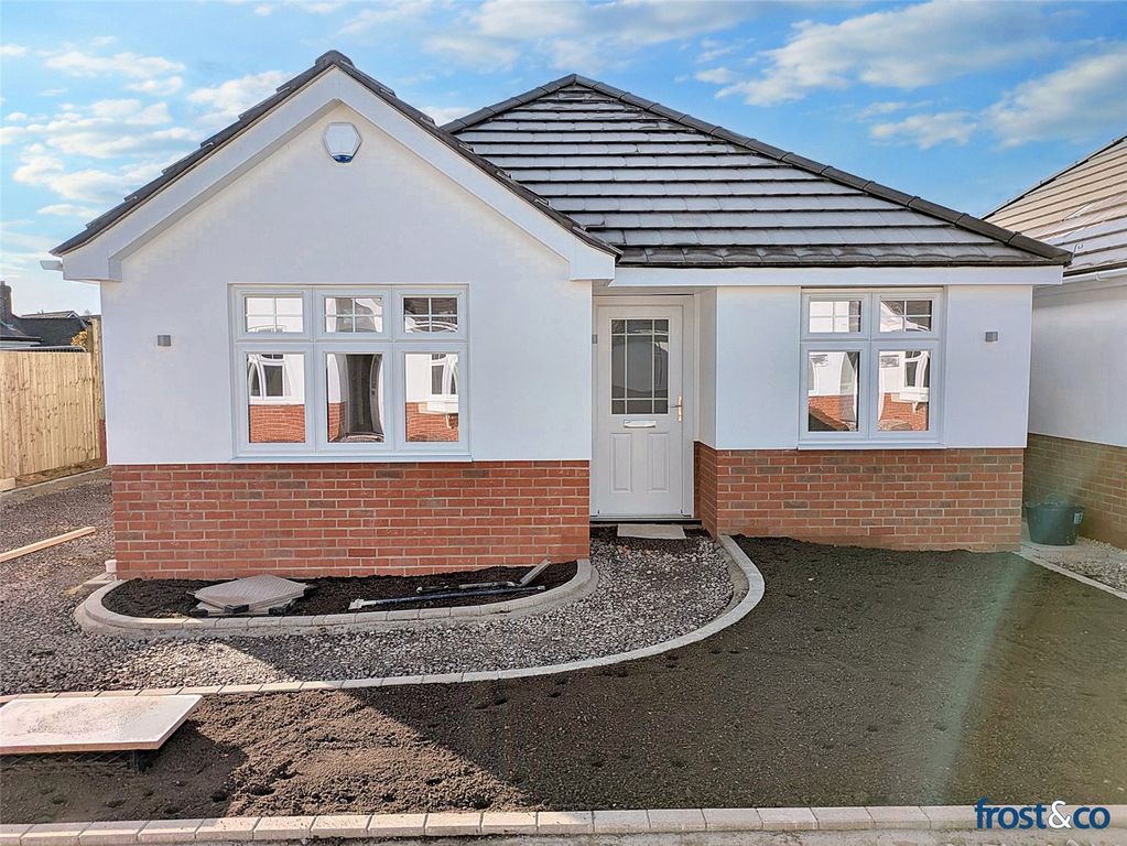 Property photo 1 of 11 Lacey Crescent