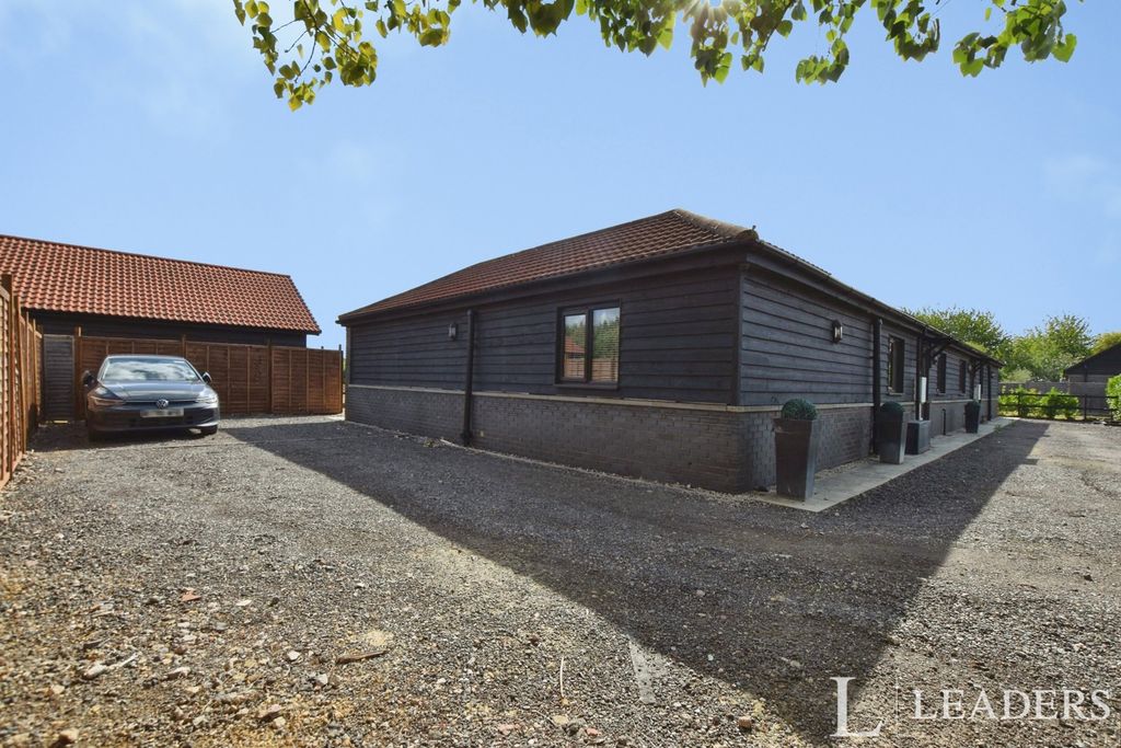 Property photo 2 of 20 Pbox-Img.Jpg