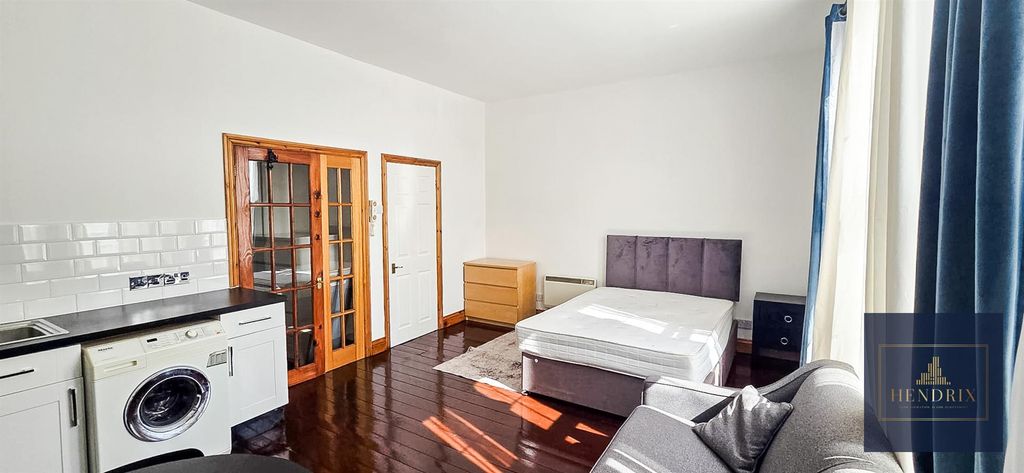 Property photo 1 of 6 6295F449-4Cb4-497d-A2F1-3Aecaa623227.Jpg