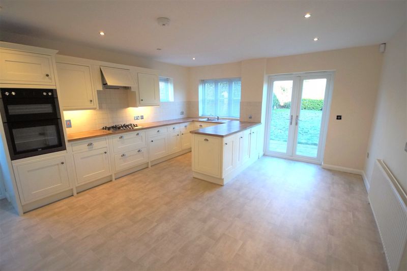 Property photo 2 of 15 Photo 16