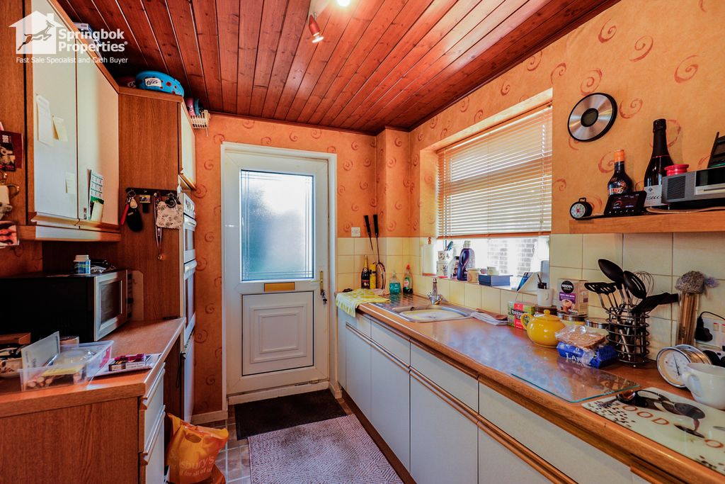 Property photo 3 of 12 Image 2