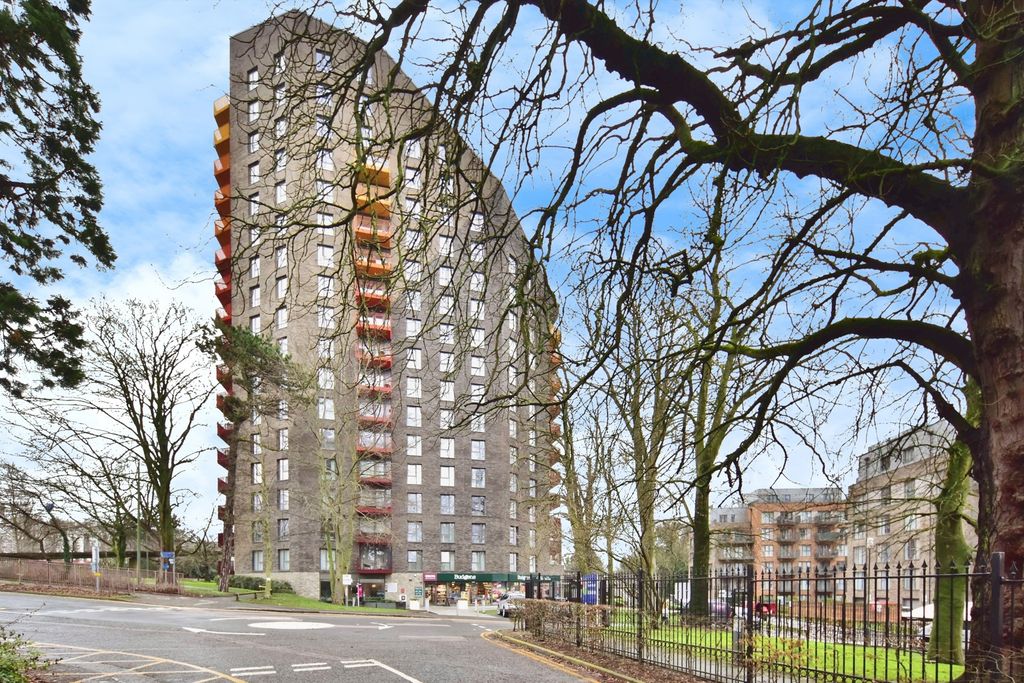 Property photo 1 of 18 Pbox-Img.Jpg