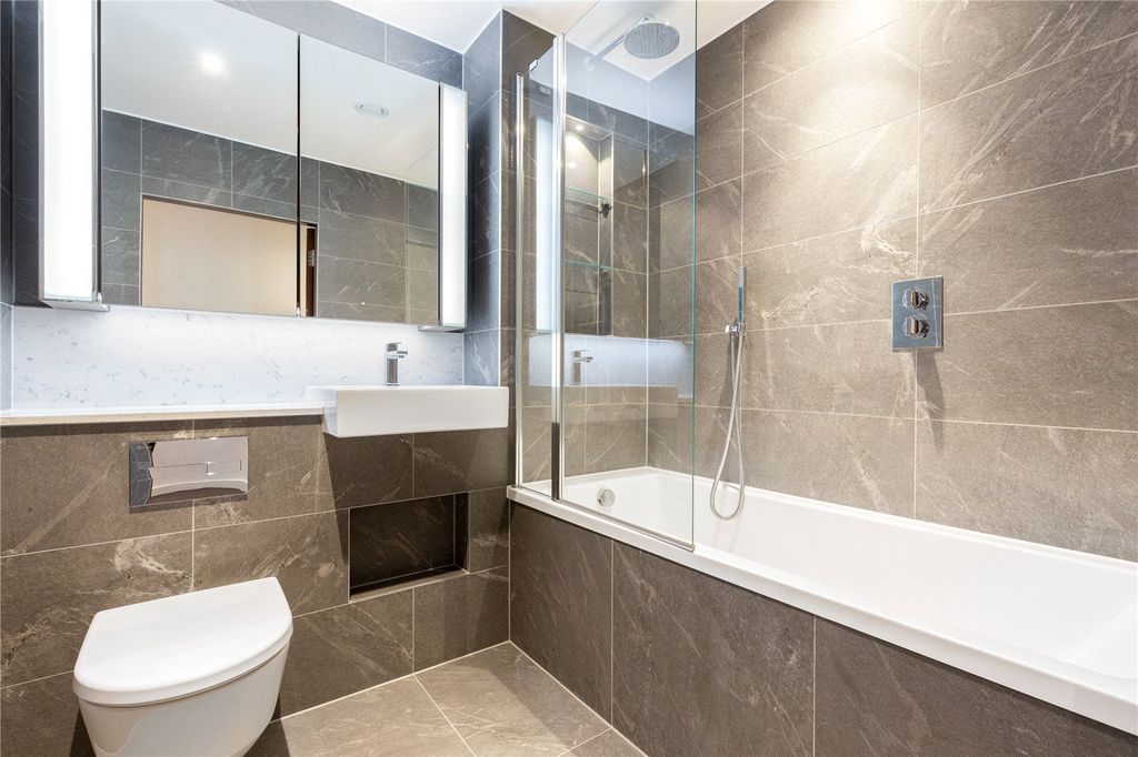 Property photo 2 of 17 Picture No. 30