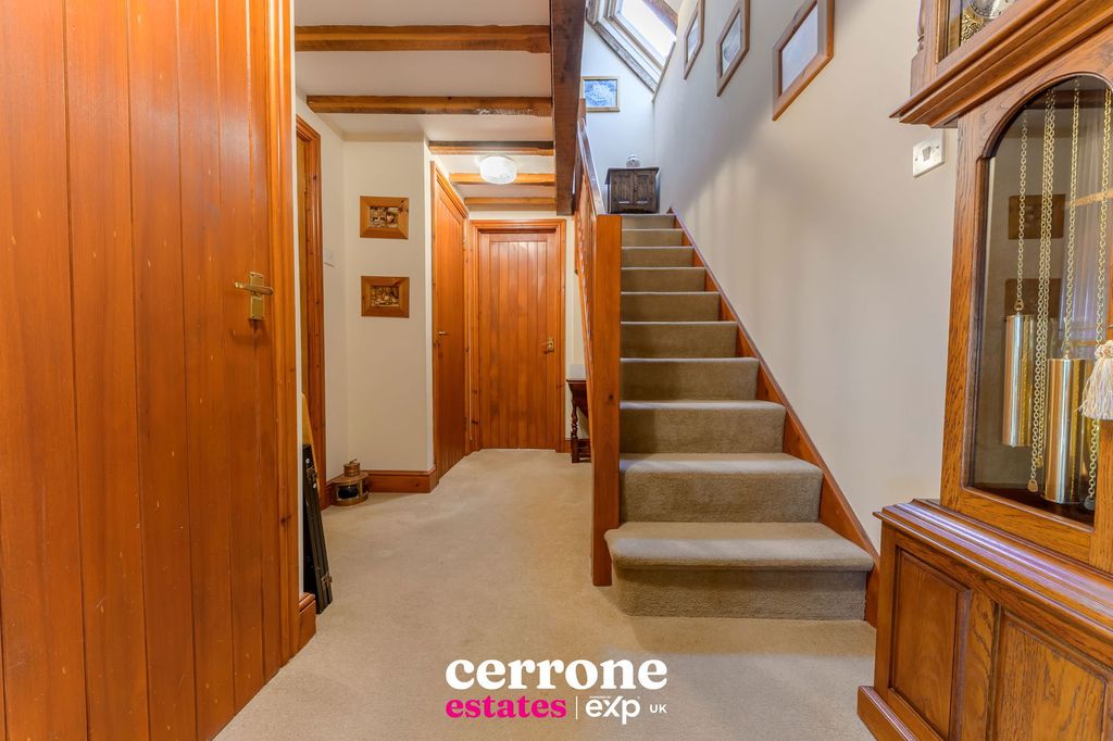 Property photo 3 of 26