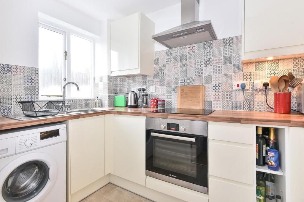 Property photo 2 of 5 55519_2202358_Img_01_0000.Png