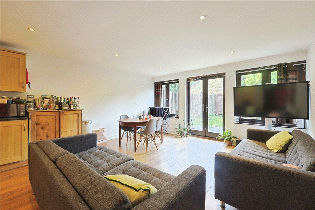 Property photo 1 of 39 Picture No. 31