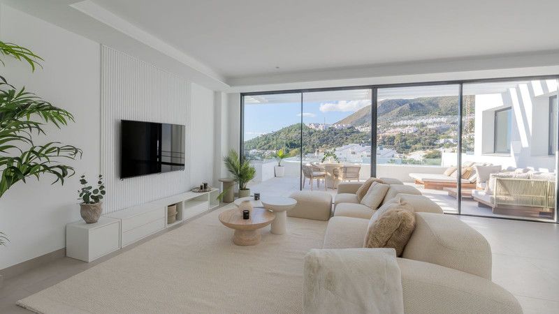 Property photo 3 of 25