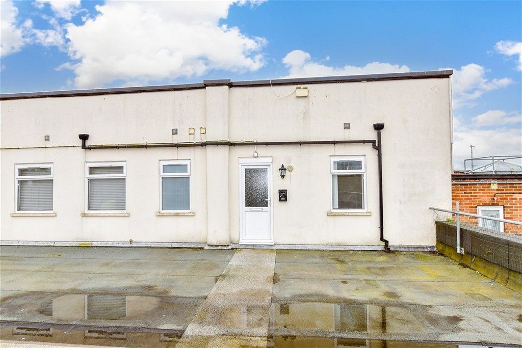 Property photo 1 of 8 External (Web)