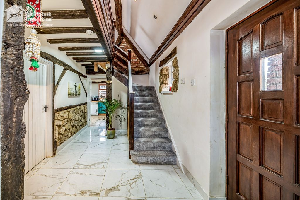 Property photo 2 of 16 Image 1