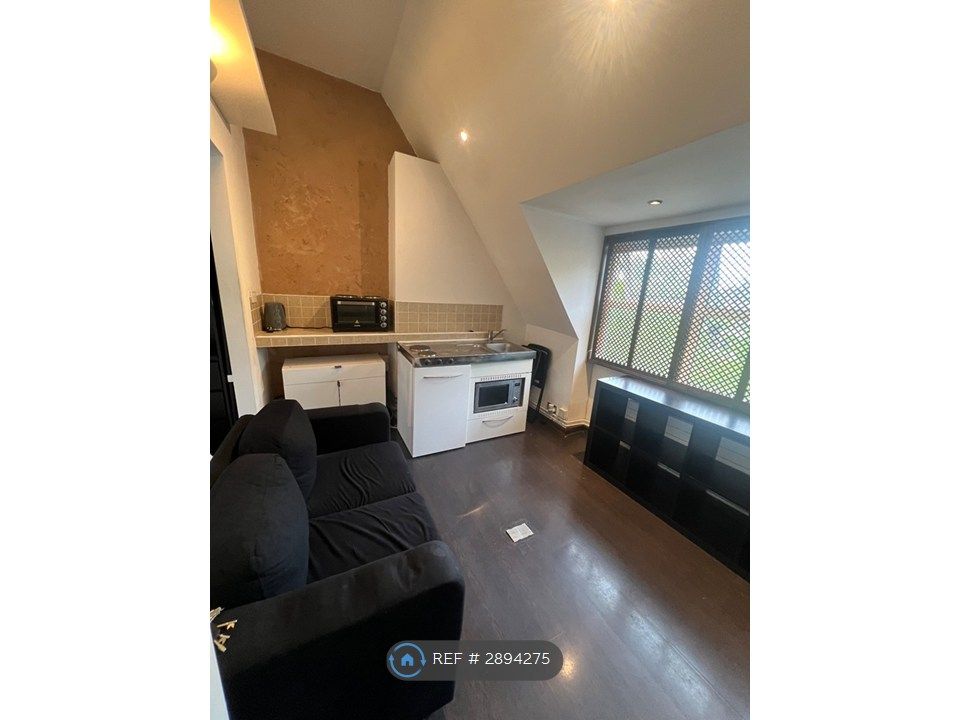 Property photo 3 of 16
