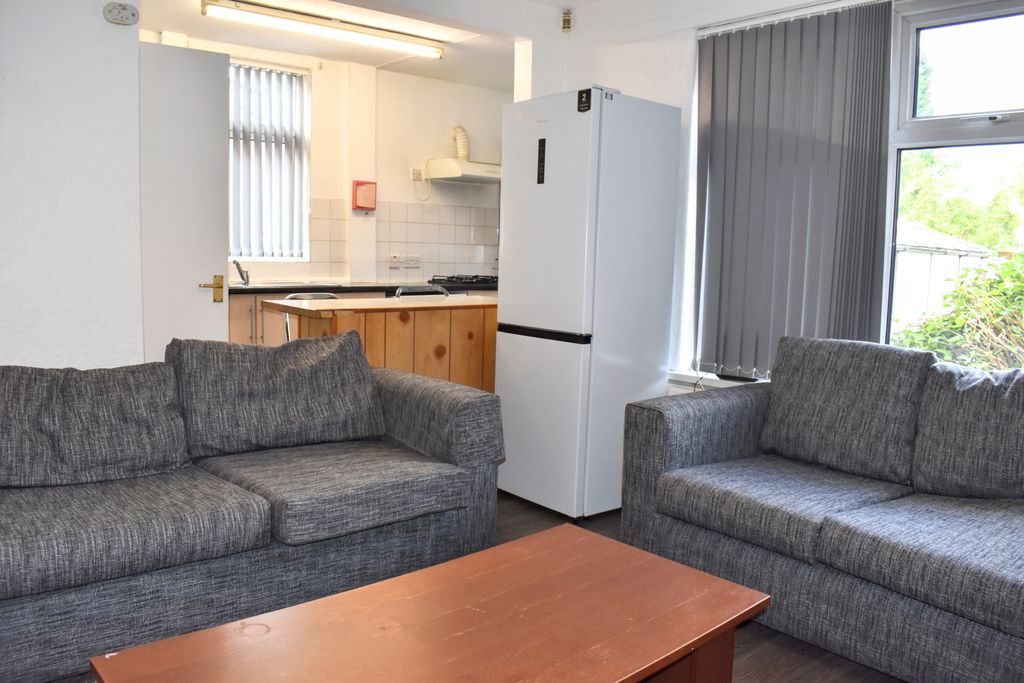 Property photo 1 of 12 Dsc_0958