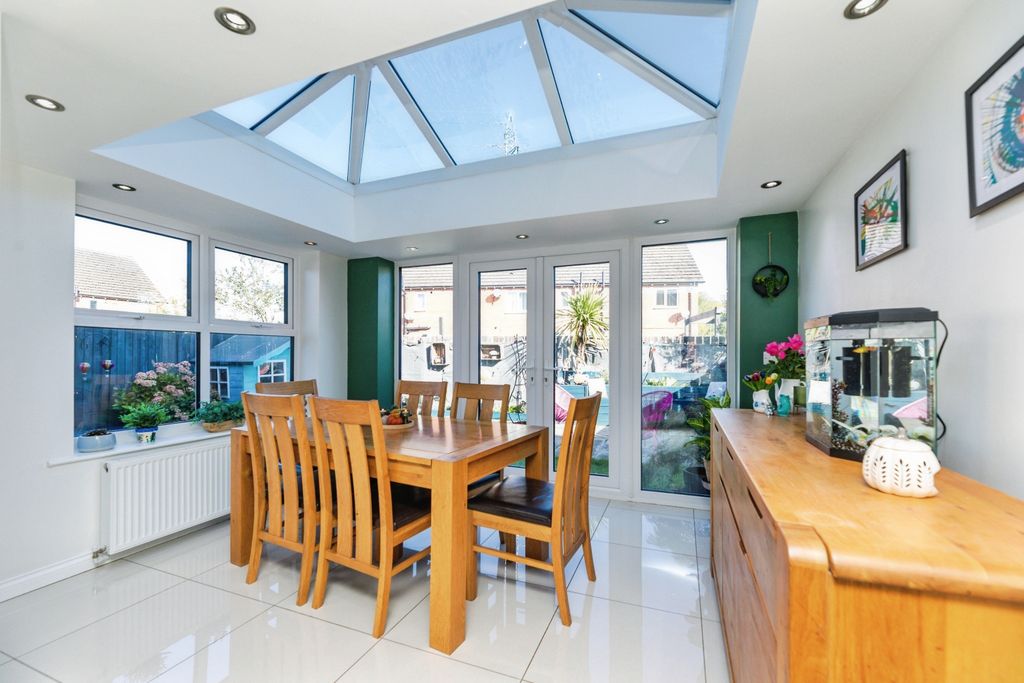 Property photo 3 of 22 2A8A2016-2-1028