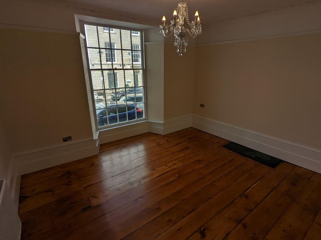 Property photo 2 of 17 1.Jpg