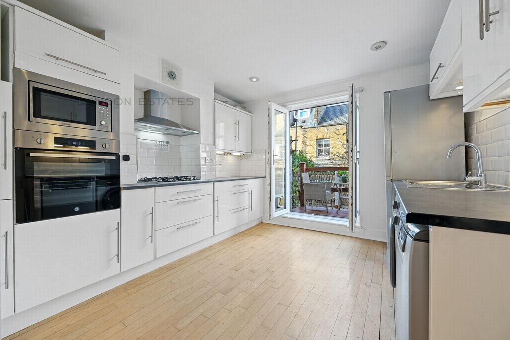 Property photo 3 of 15 Photo 10