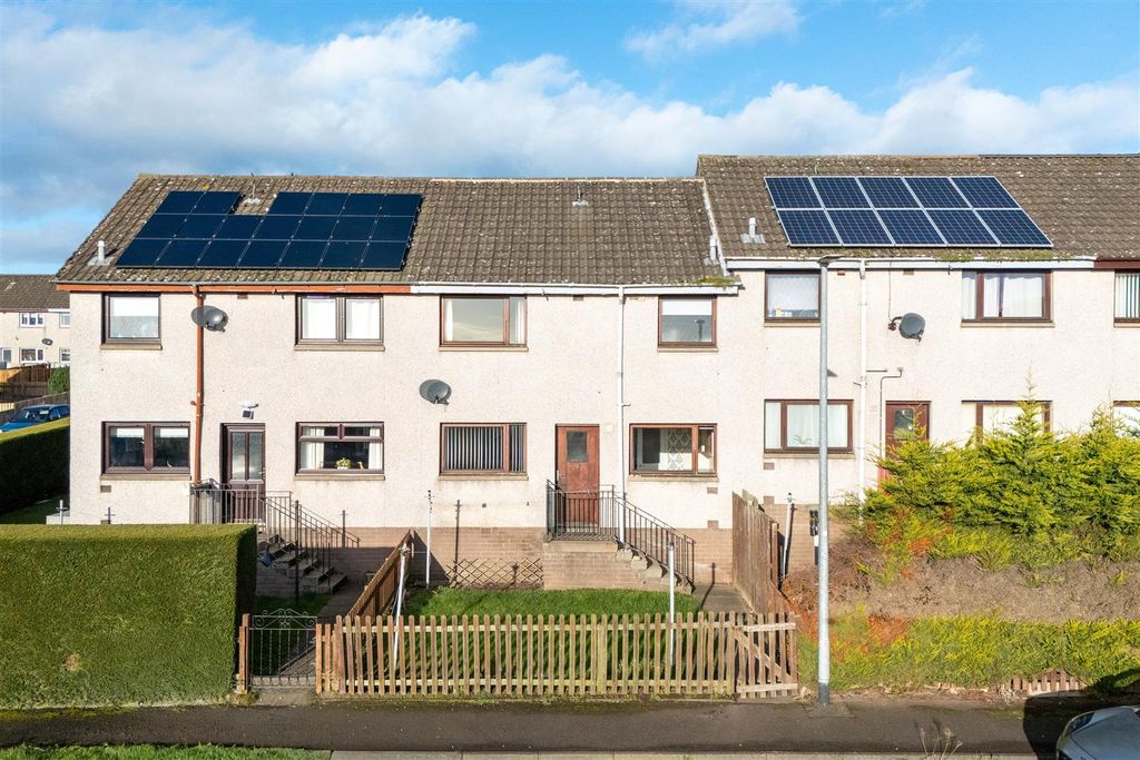 Property photo 2 of 10 15_Erskine_Road_Chirnside-02.Jpg