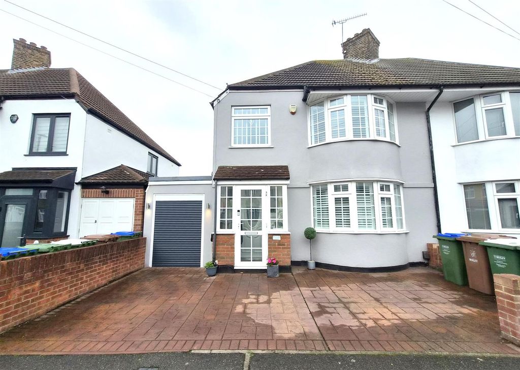 Property photo 1 of 22