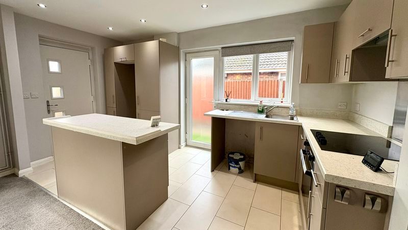 Property photo 2 of 11 Photo 4