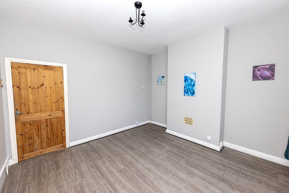 Property photo 3 of 17 Picture No. 34