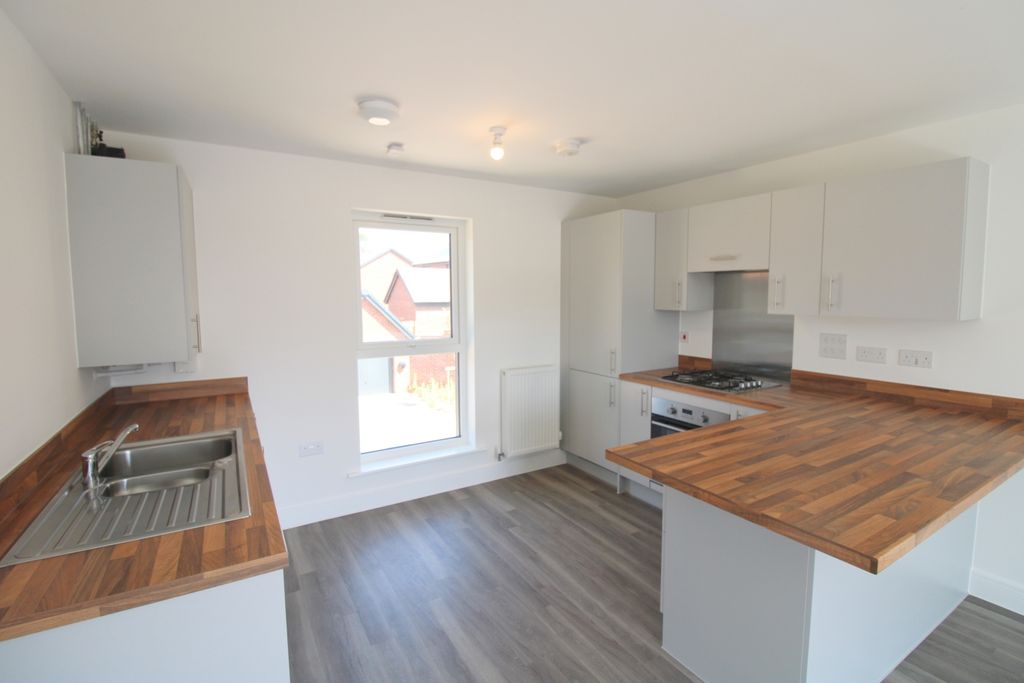 Property photo 2 of 11 Img_2862