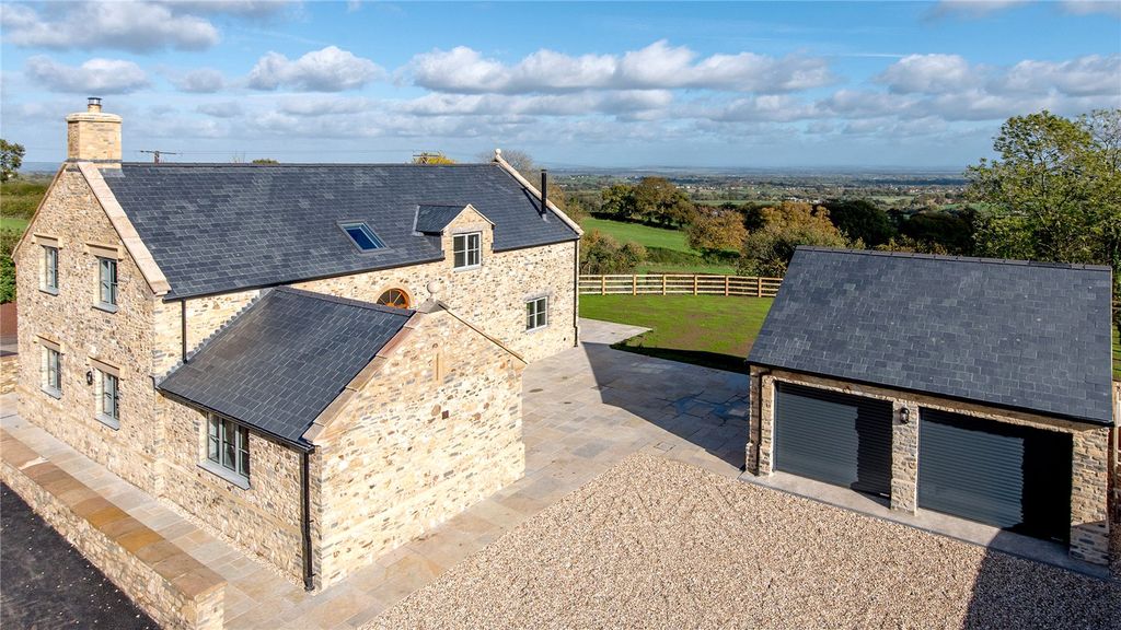 Property photo 2 of 5 Picture No. 94