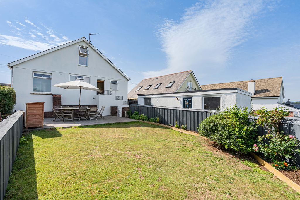 Property photo 1 of 25